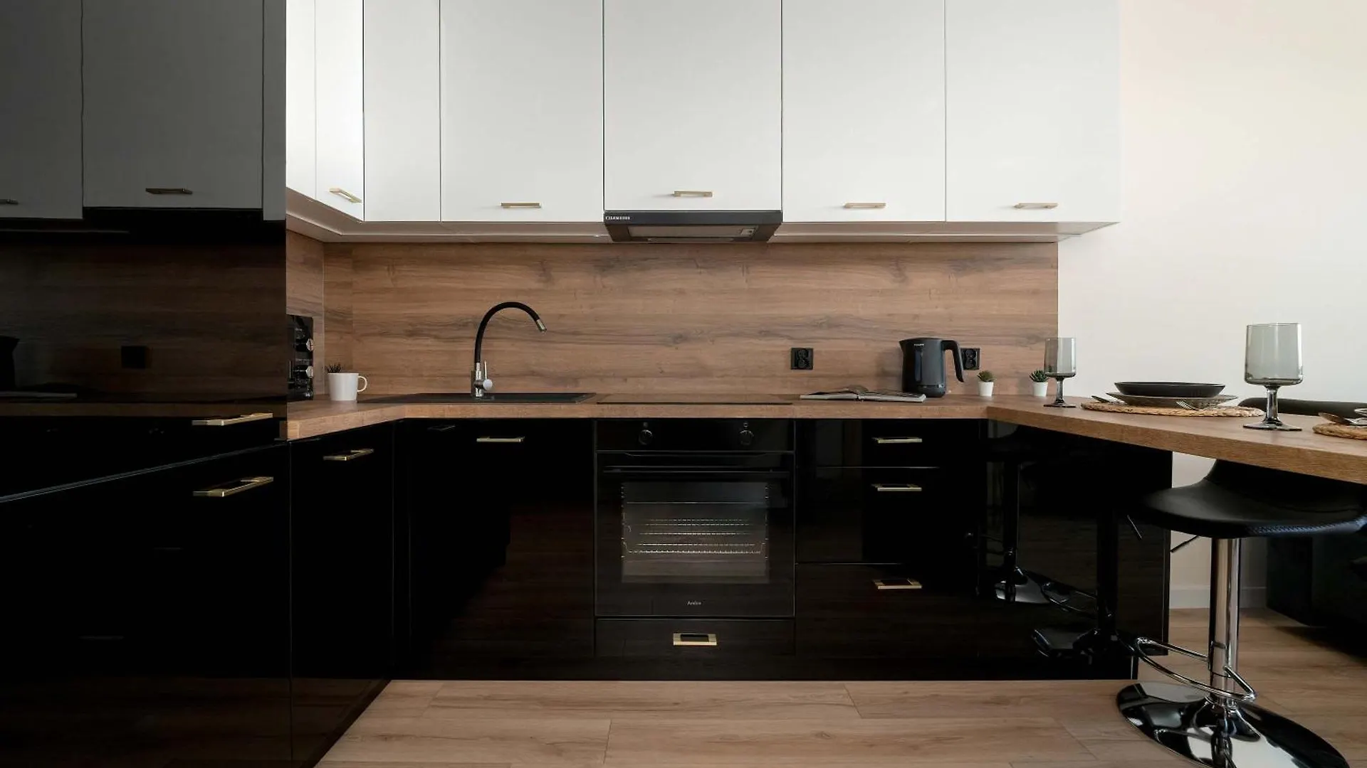 Elegant & Modern Apartments With Water View By Noclegi Renters Gdansk