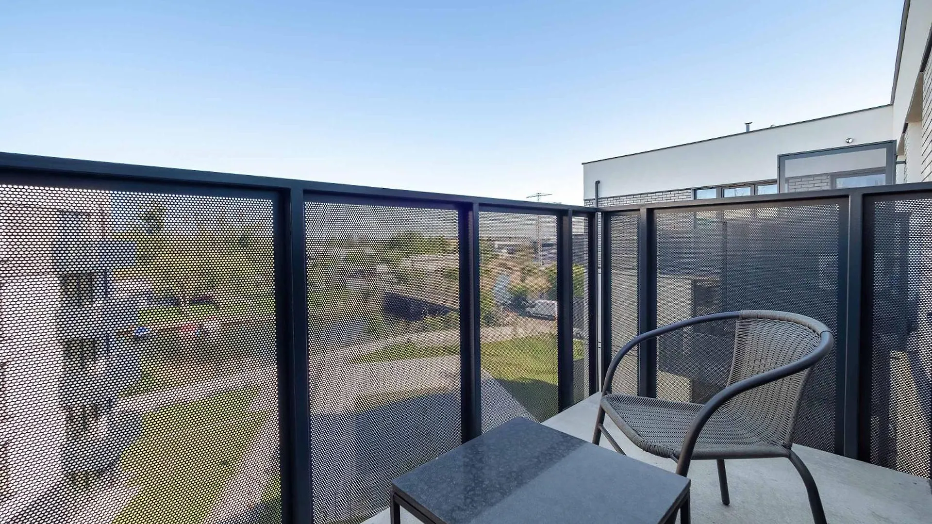 Elegant & Modern Apartments With Water View By Noclegi Renters Gdansk Poland