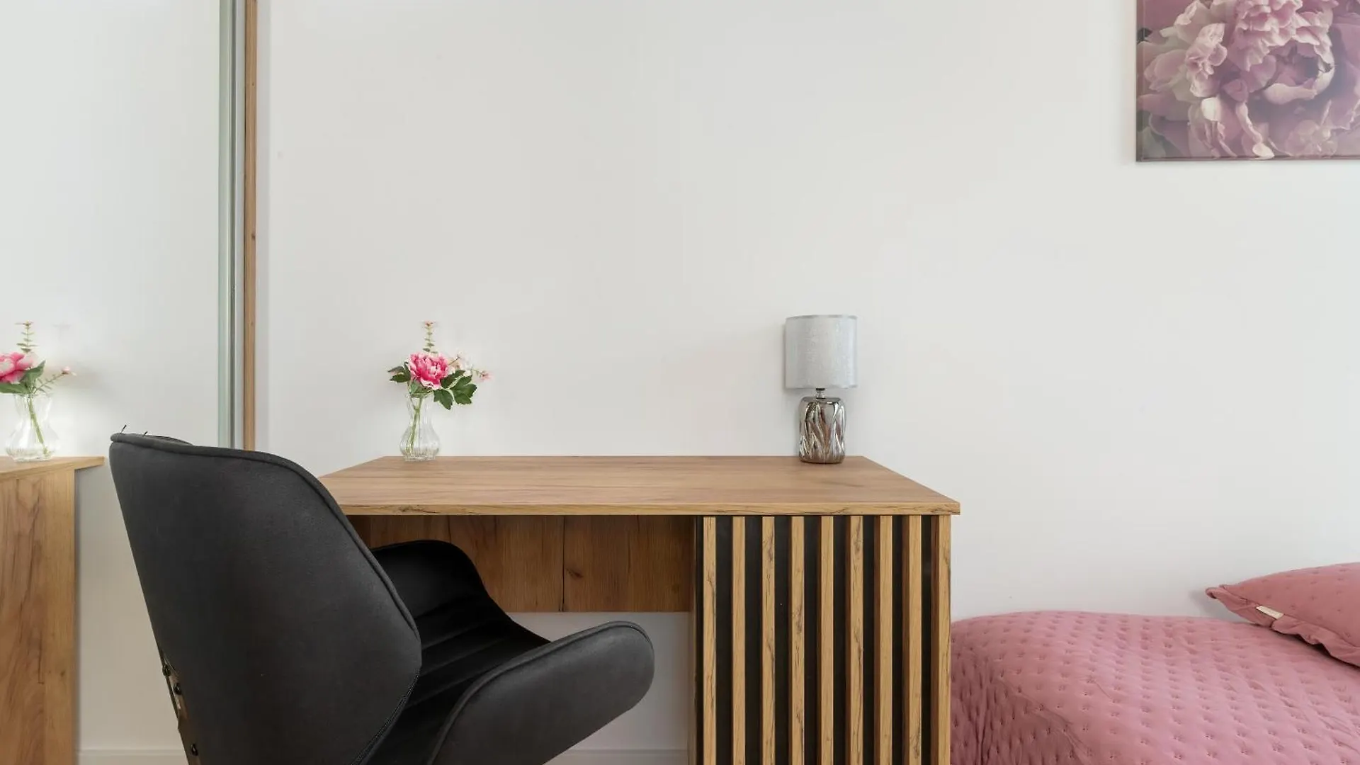 Elegant & Modern Apartments With Water View By Noclegi Renters Gdansk